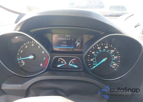 2014 Ford Escape Se z USA, uszkodzony, nr VIN 1FMCU9GX8EUE05429